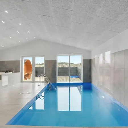 Belle Maison à Avec Sauna